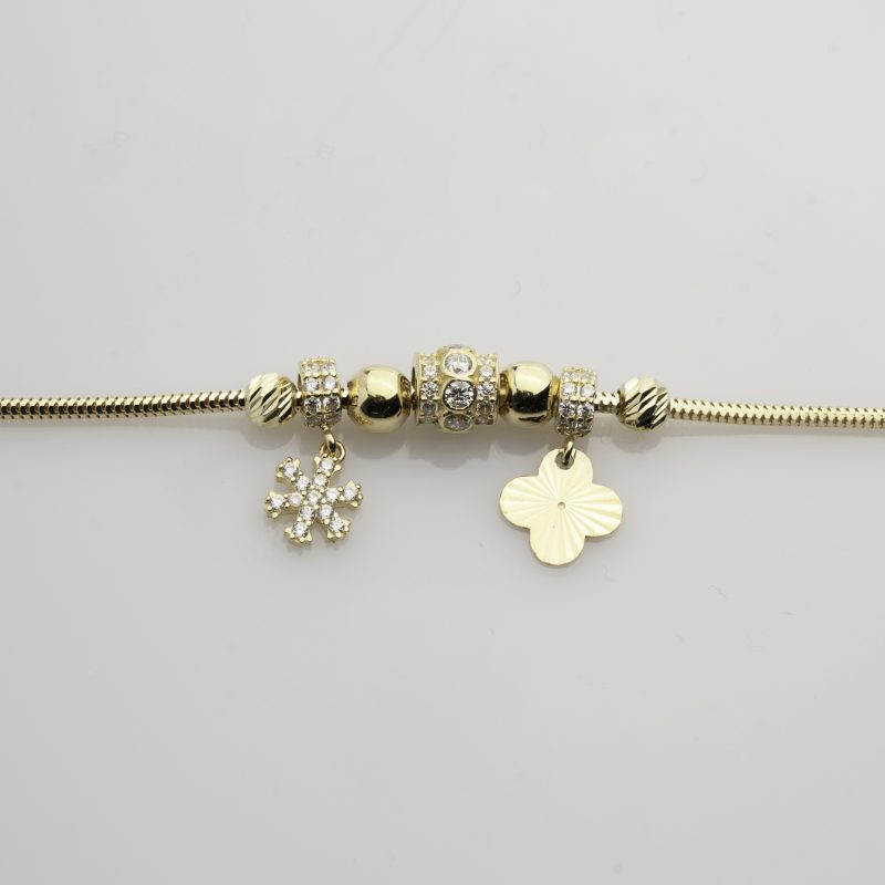 Clover charm bileklik